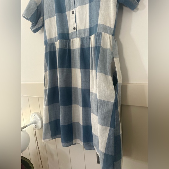 Blue and White Plaid Buffalo check dress. Trad wife, Waldorf mom casual elegance - Picture 2 of 8